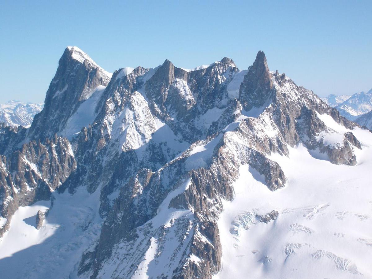 Appartement T2 Chamonix Centre Balcon Vue Mont Blanc Exterior foto